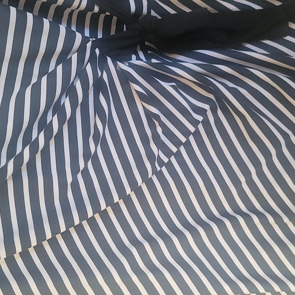 Cute business casual dress - Picture 3 of 3